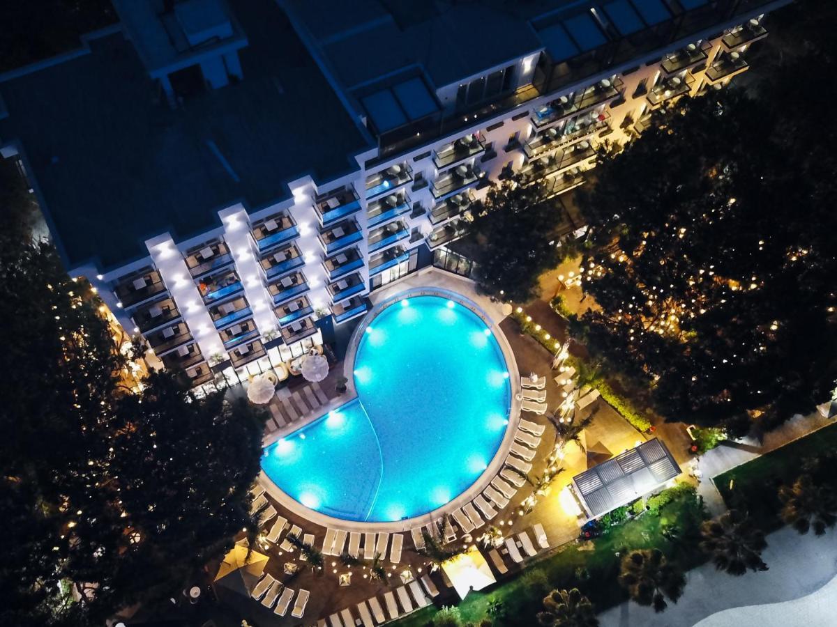 Vm Resort & Spa Golem  Dış mekan fotoğraf