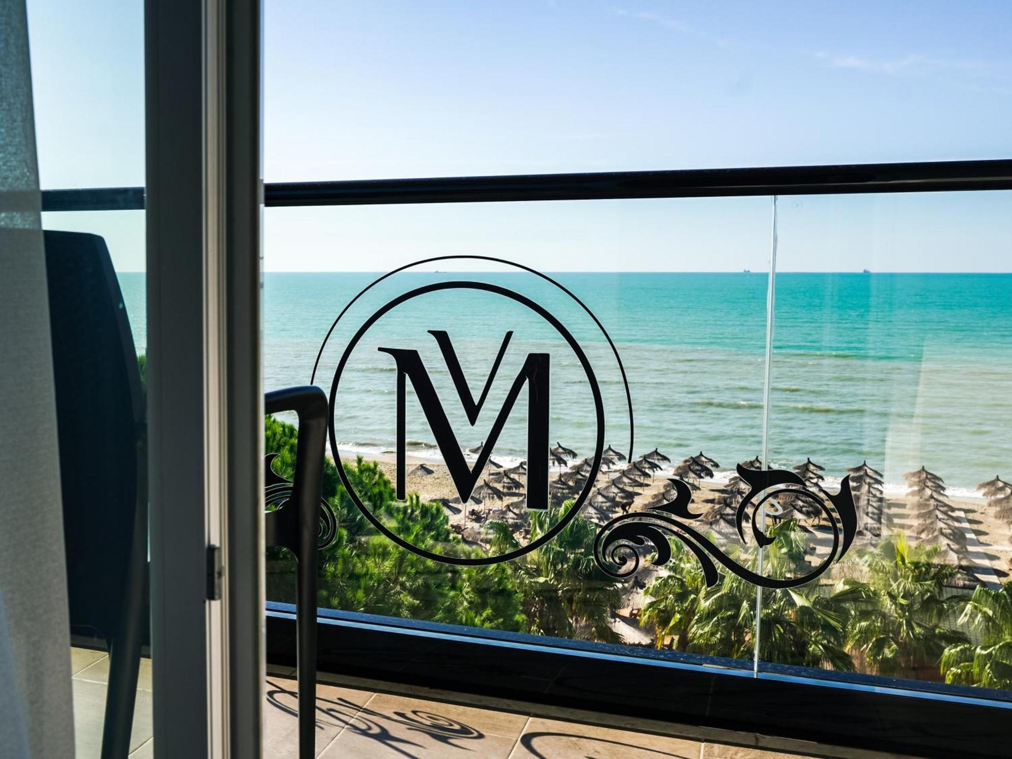 Vm Resort & Spa Golem  Dış mekan fotoğraf